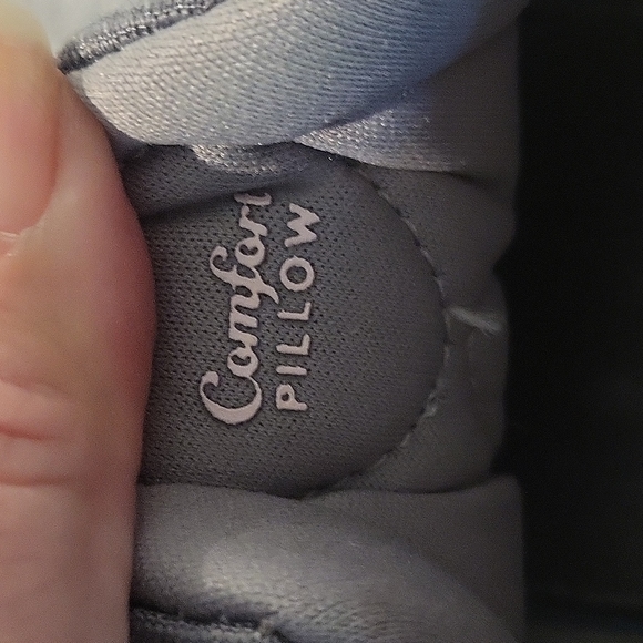 New Balance 711 - Picture 7 of 7